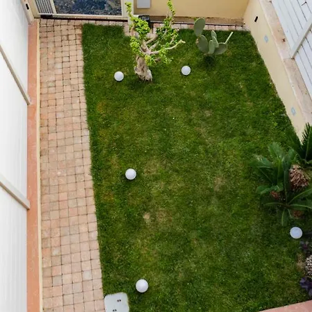 Ammare Guest house